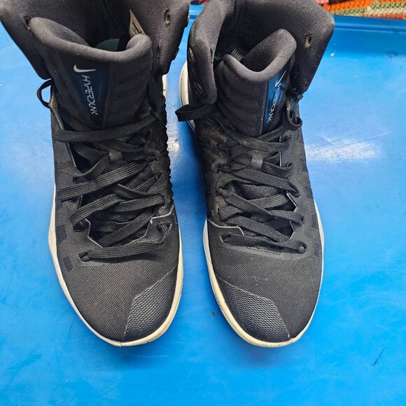 Size 7 - Nike Hyperdunk 2016 Black White - Picture 5 of 7